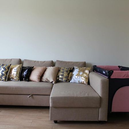 Apartament 69 Metro Appartamento Varsavia Esterno foto