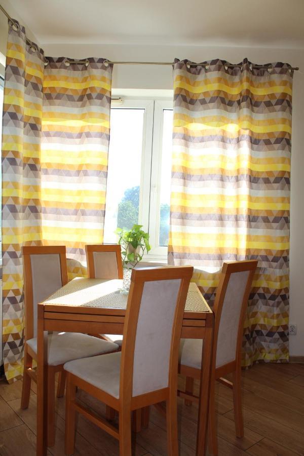 Apartament 69 Metro Appartamento Varsavia Esterno foto