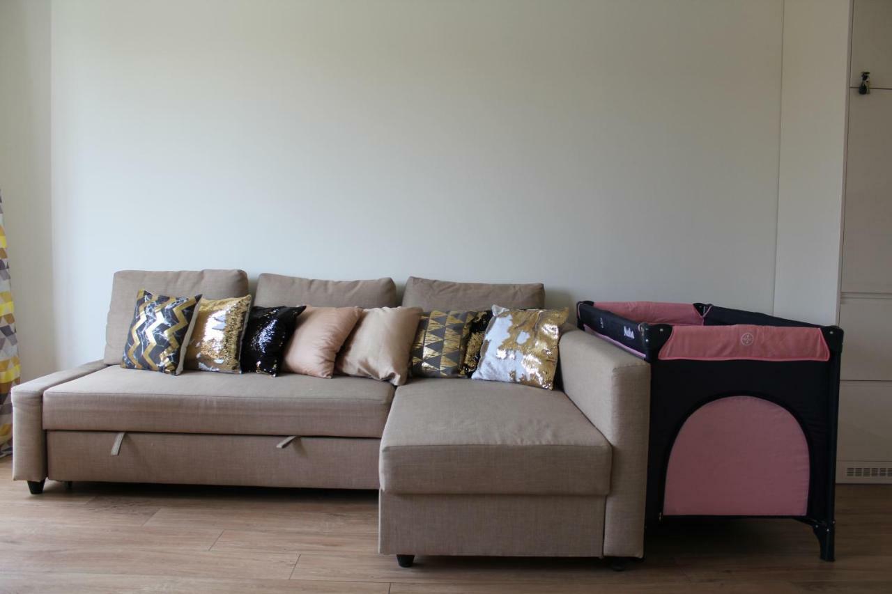 Apartament 69 Metro Appartamento Varsavia Esterno foto